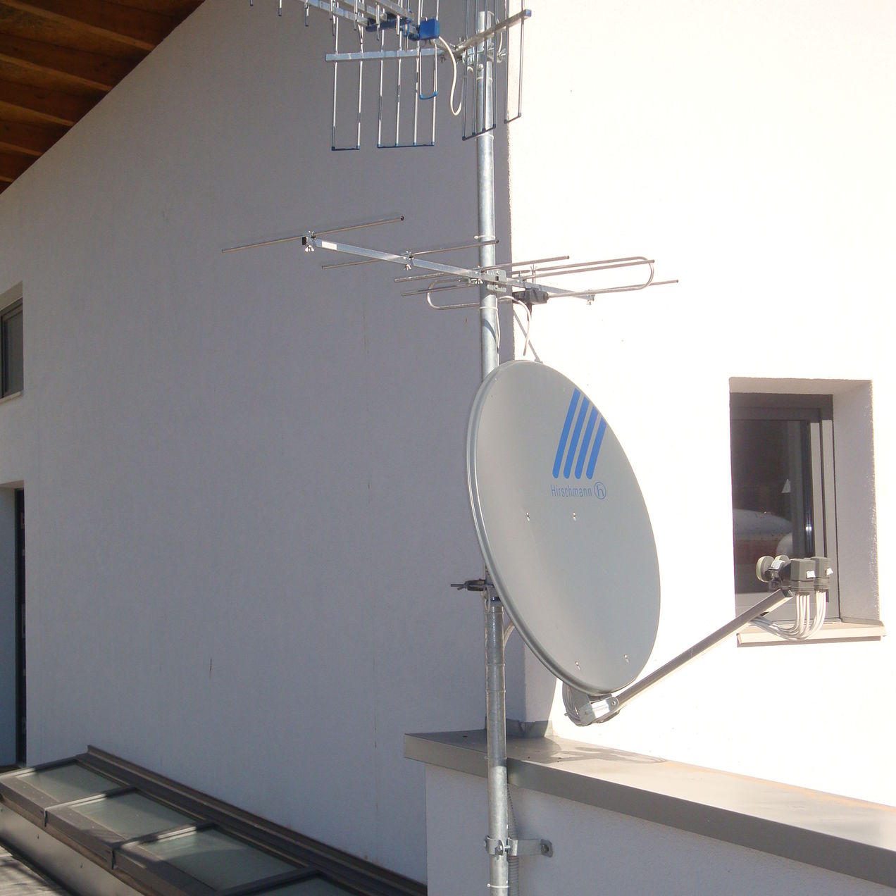 Tecnologia di rete e ricezione ed impianti satellitari